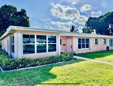 Beach Home For Sale in Boynton Beach, Florida