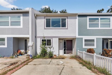 Beach Townhome/Townhouse For Sale in Largo, Florida