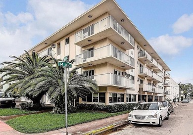 Beach Condo For Sale in Miami Beach, Florida