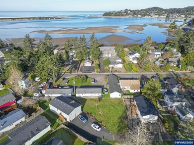 Beach Lot For Sale in Lincoln City, Oregon