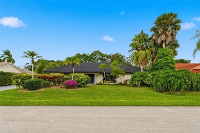 Beach Home For Sale in Palm Beach Gardens, Florida
