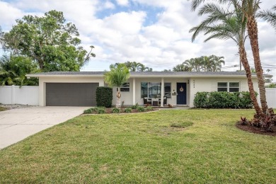 Beach Home For Sale in St. Petersburg, Florida