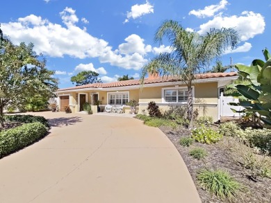 Beach Home Sale Pending in St. Petersburg, Florida