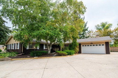 Beach Home For Sale in Milwaukee, Wisconsin