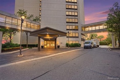 Beach Condo For Sale in Detroit, Michigan