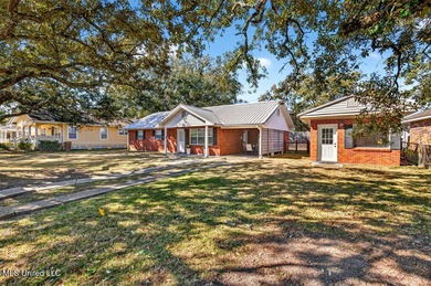 Beach Home For Sale in Long Beach, Mississippi