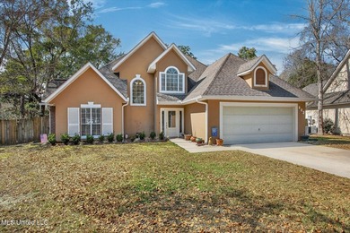 Beach Home Sale Pending in Ocean Springs, Mississippi