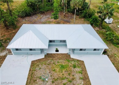 Beach Home For Sale in Fort Myers, Florida