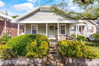 Beach Home For Sale in Wilmington, North Carolina