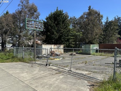 Beach Lot For Sale in Coos Bay, Oregon