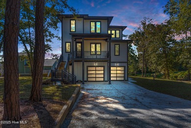 Beach Home For Sale in Wilmington, North Carolina