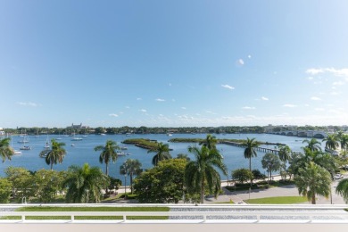 Beach Condo For Sale in West Palm Beach, Florida