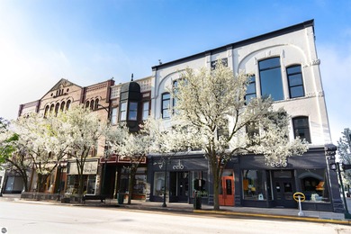 Beach Condo For Sale in Traverse City, Michigan