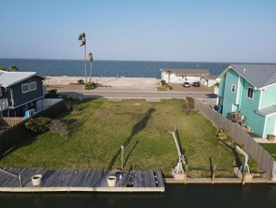 Beach Lot For Sale in Rockport, Texas