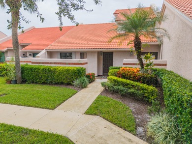 Beach Home For Sale in Port Saint Lucie, Florida