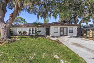 Beach Home Sale Pending in Sarasota, Florida