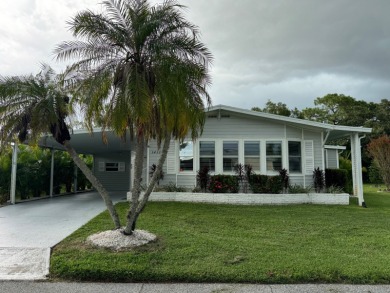 Beach Home For Sale in Sarasota, Florida