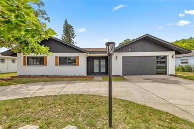 Beach Home For Sale in Crystal River, Florida