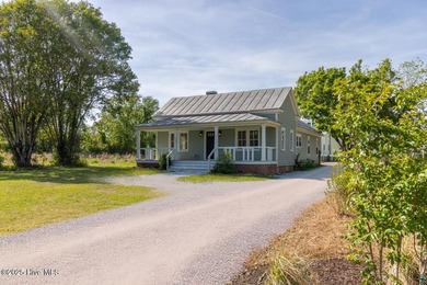 Beach Home For Sale in Edenton, North Carolina