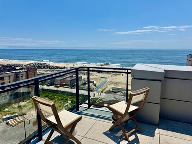 Beach Condo For Sale in Rockaway Park, New York