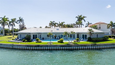 Beach Home For Sale in St. Petersburg, Florida