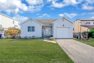 Beach Home For Sale in Amityville, New York