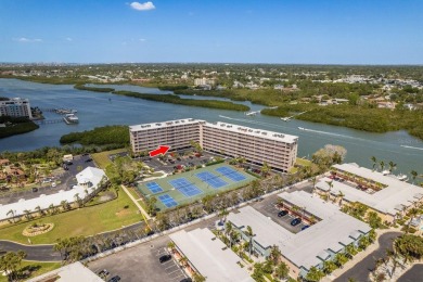 Beach Condo For Sale in Indian Shores, Florida