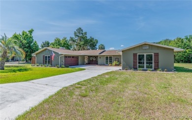 Beach Home For Sale in Crystal River, Florida