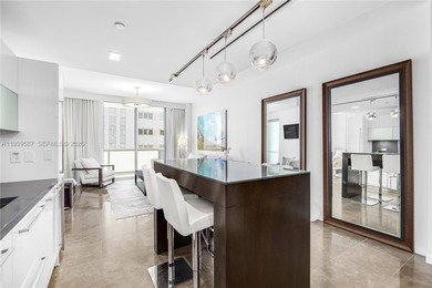 Beach Condo For Sale in Miami Beach, Florida