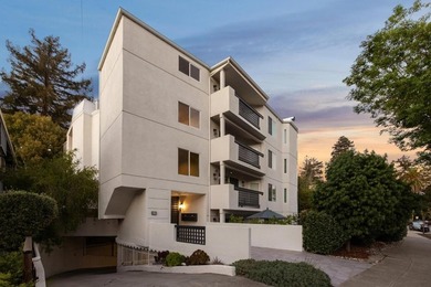 Beach Condo For Sale in Burlingame, California