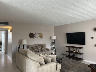 Beach Condo For Sale in Delray Beach, Florida