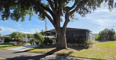 Beach Home For Sale in Sarasota, Florida