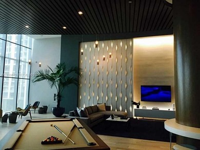 Beach Condo For Sale in Miami, Florida