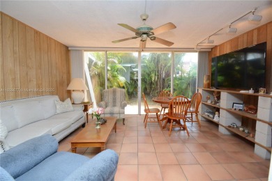 Beach Townhome/Townhouse For Sale in Miami, Florida