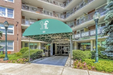 Beach Condo Sale Pending in Stamford, Connecticut