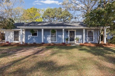 Beach Home Active Under Contract in Mobile, Alabama