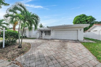 Beach Home Active Under Contract in Hollywood, Florida
