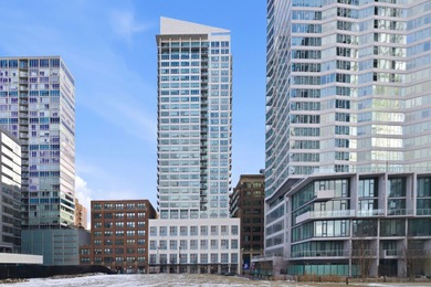Beach Condo For Sale in Chicago, Illinois