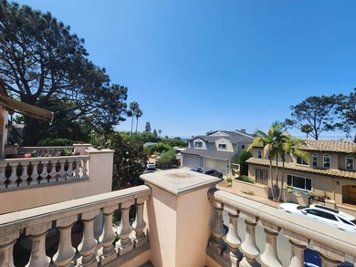 Beach Townhome/Townhouse For Sale in Cardiff, California