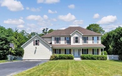 Beach Home Sale Pending in Hampton Bays, New York