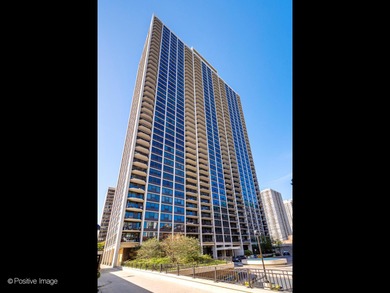 Beach Condo For Sale in Chicago, Illinois