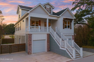 Beach Home For Sale in Ocean Springs, Mississippi