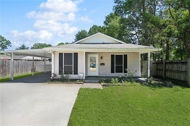 Home For Sale in Slidell image photo picture