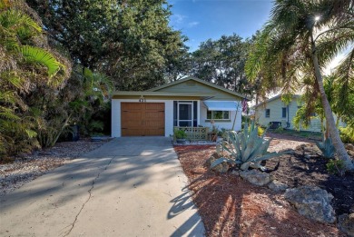 Beach Home For Sale in Venice, Florida