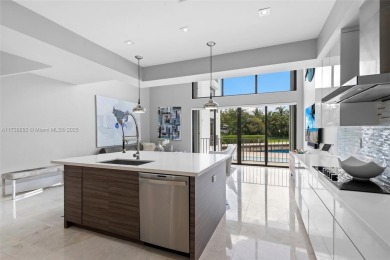 Beach Condo For Sale in Miami, Florida