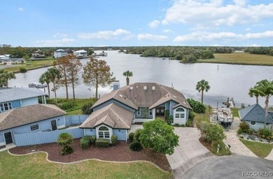 Beach Home For Sale in Homosassa, Florida