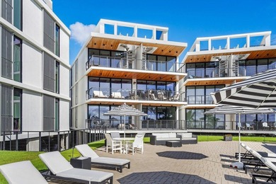 Beach Condo For Sale in Palm Beach Shores, Florida