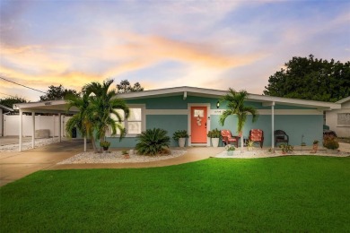 Beach Home For Sale in Bradenton, Florida