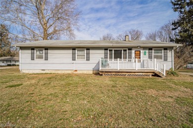 Here is a great opportunity to live in the ranch home, set up - Beach Home for sale in Geneva, Ohio on Beachhouse.com