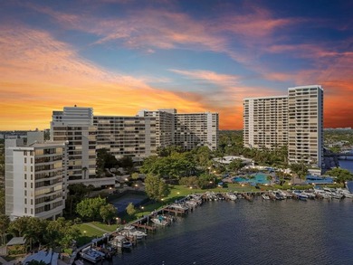 Beach Condo For Sale in Hallandale Beach, Florida